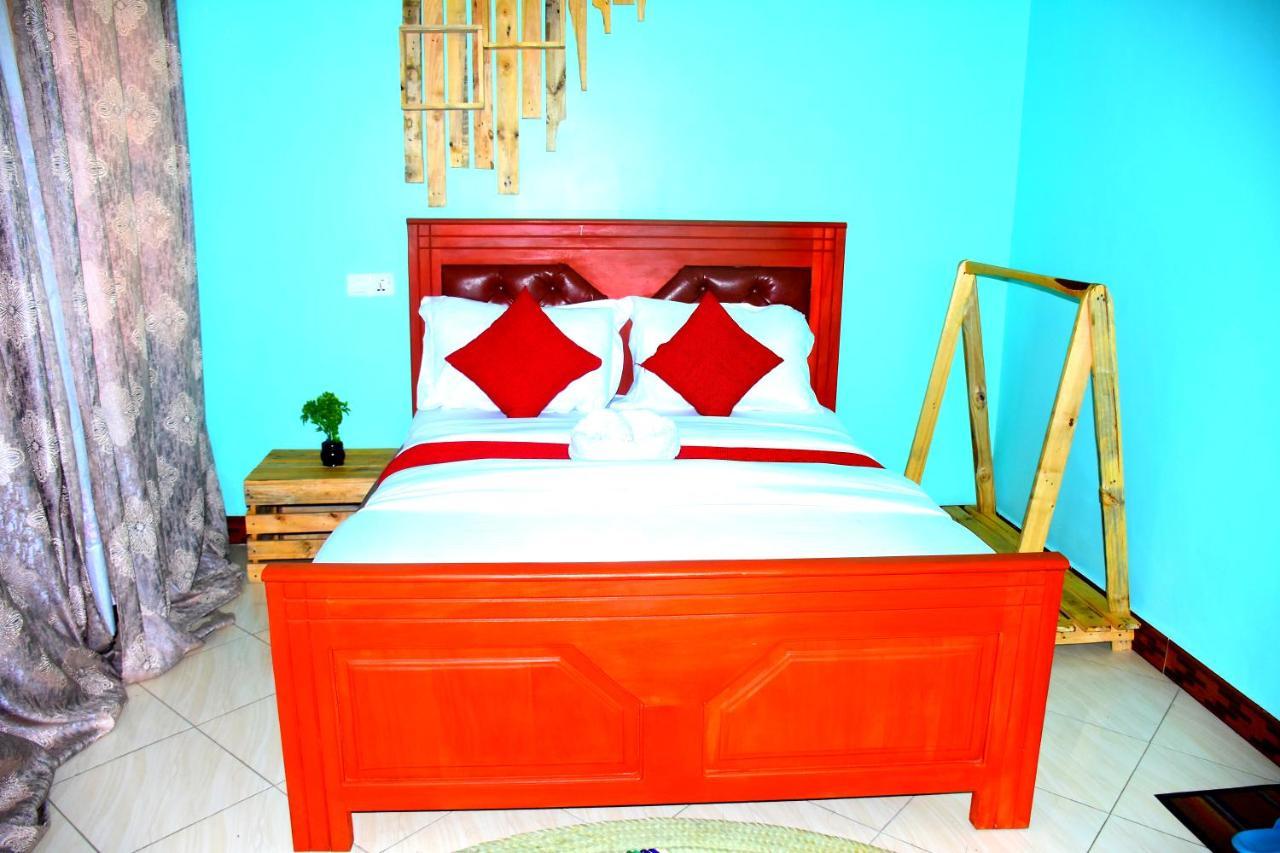 Safari Park House Bed and Breakfast Arusha Eksteriør billede