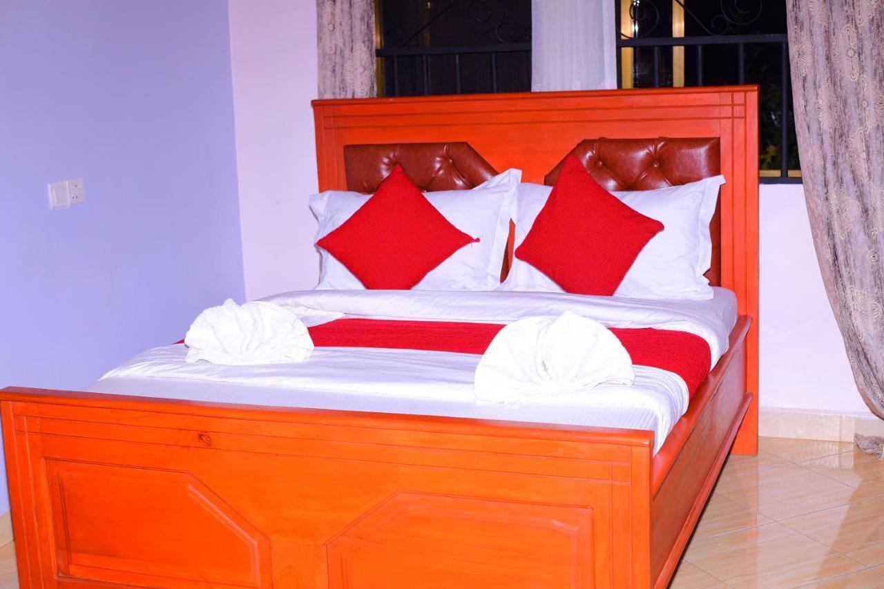 Safari Park House Bed and Breakfast Arusha Eksteriør billede