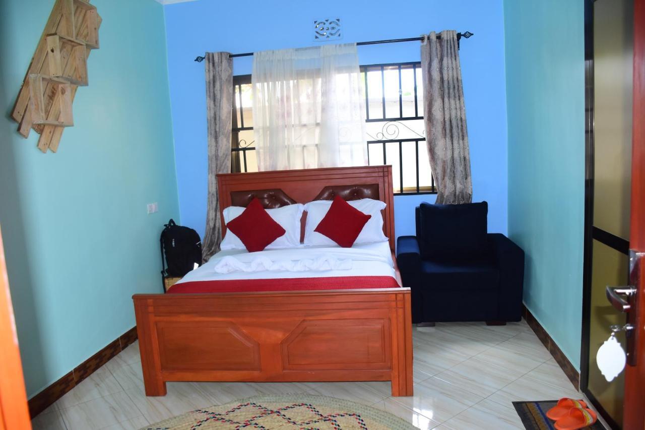 Safari Park House Bed and Breakfast Arusha Eksteriør billede