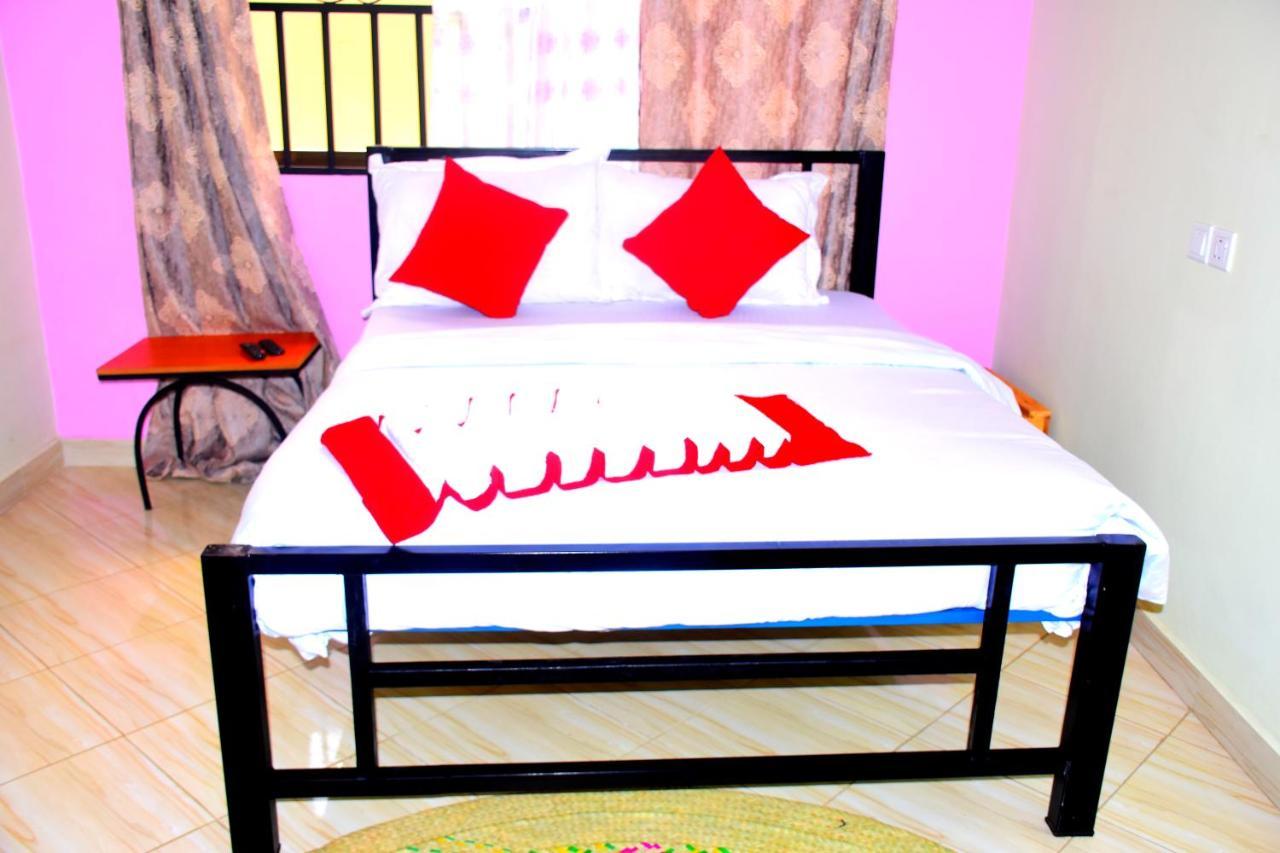 Safari Park House Bed and Breakfast Arusha Eksteriør billede