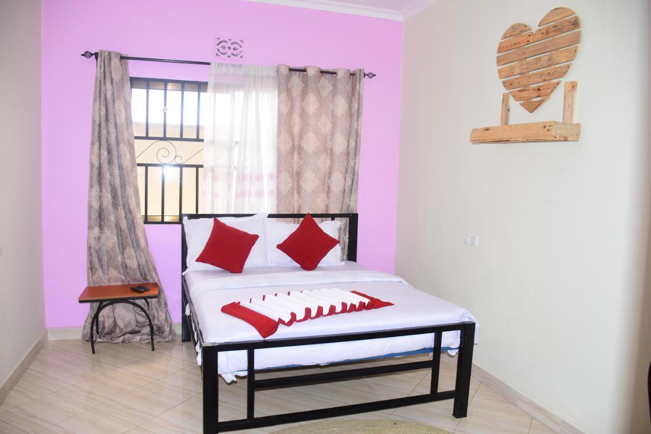 Safari Park House Bed and Breakfast Arusha Eksteriør billede