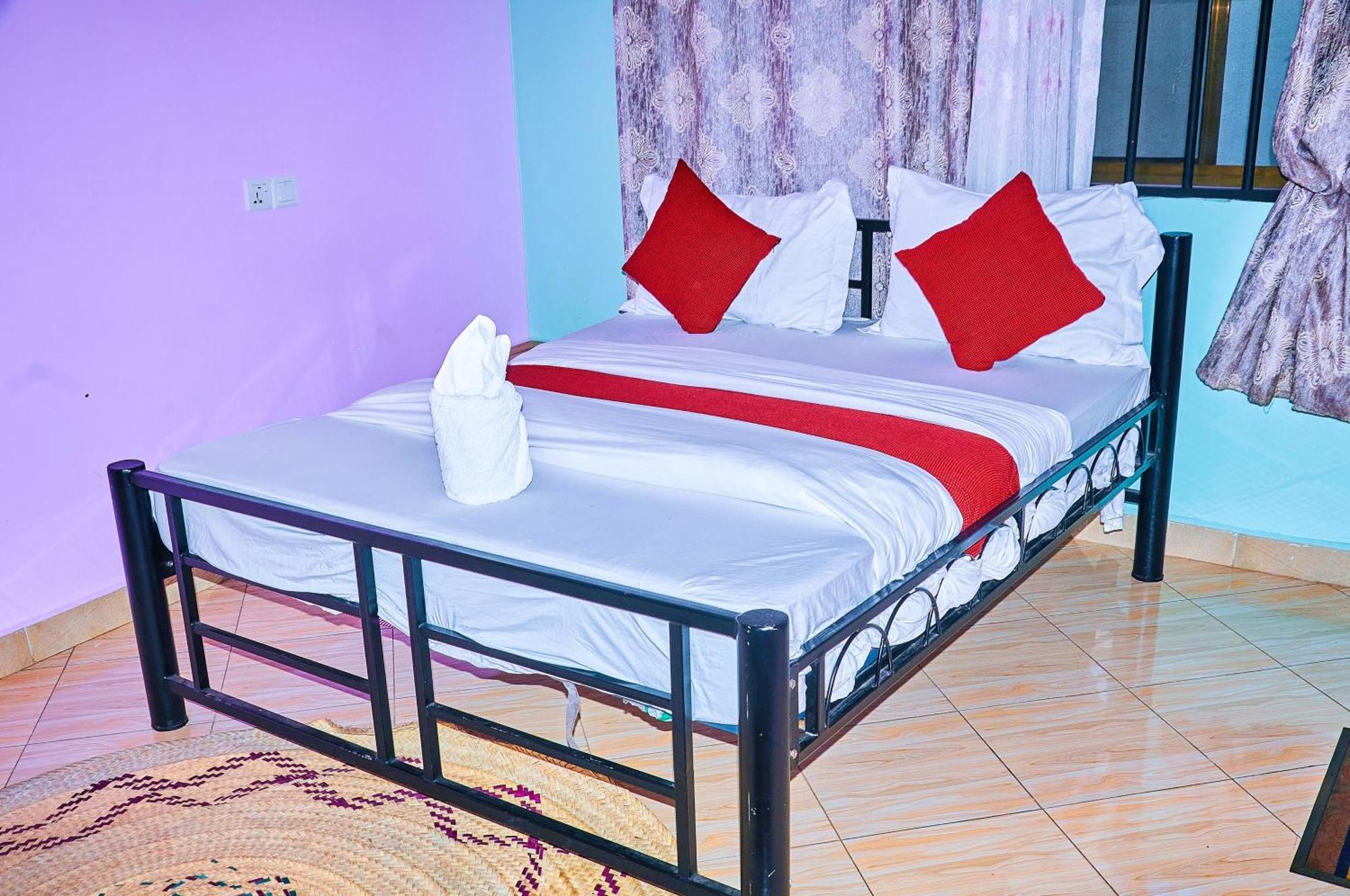 Safari Park House Bed and Breakfast Arusha Eksteriør billede
