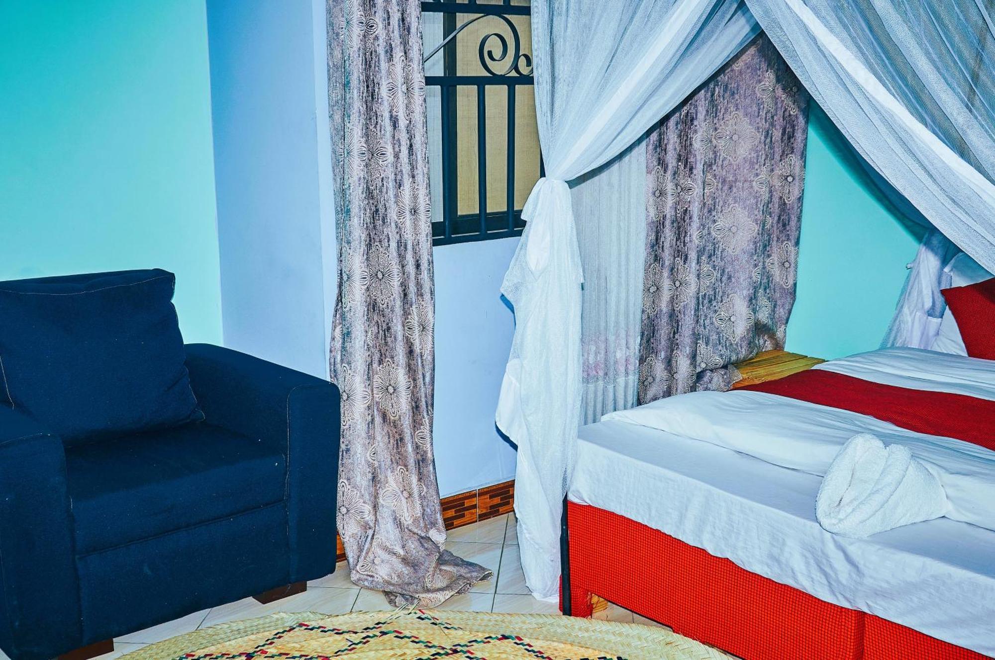 Safari Park House Bed and Breakfast Arusha Eksteriør billede