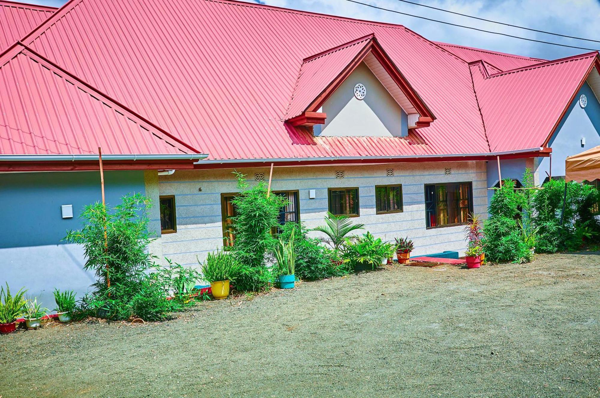 Safari Park House Bed and Breakfast Arusha Eksteriør billede