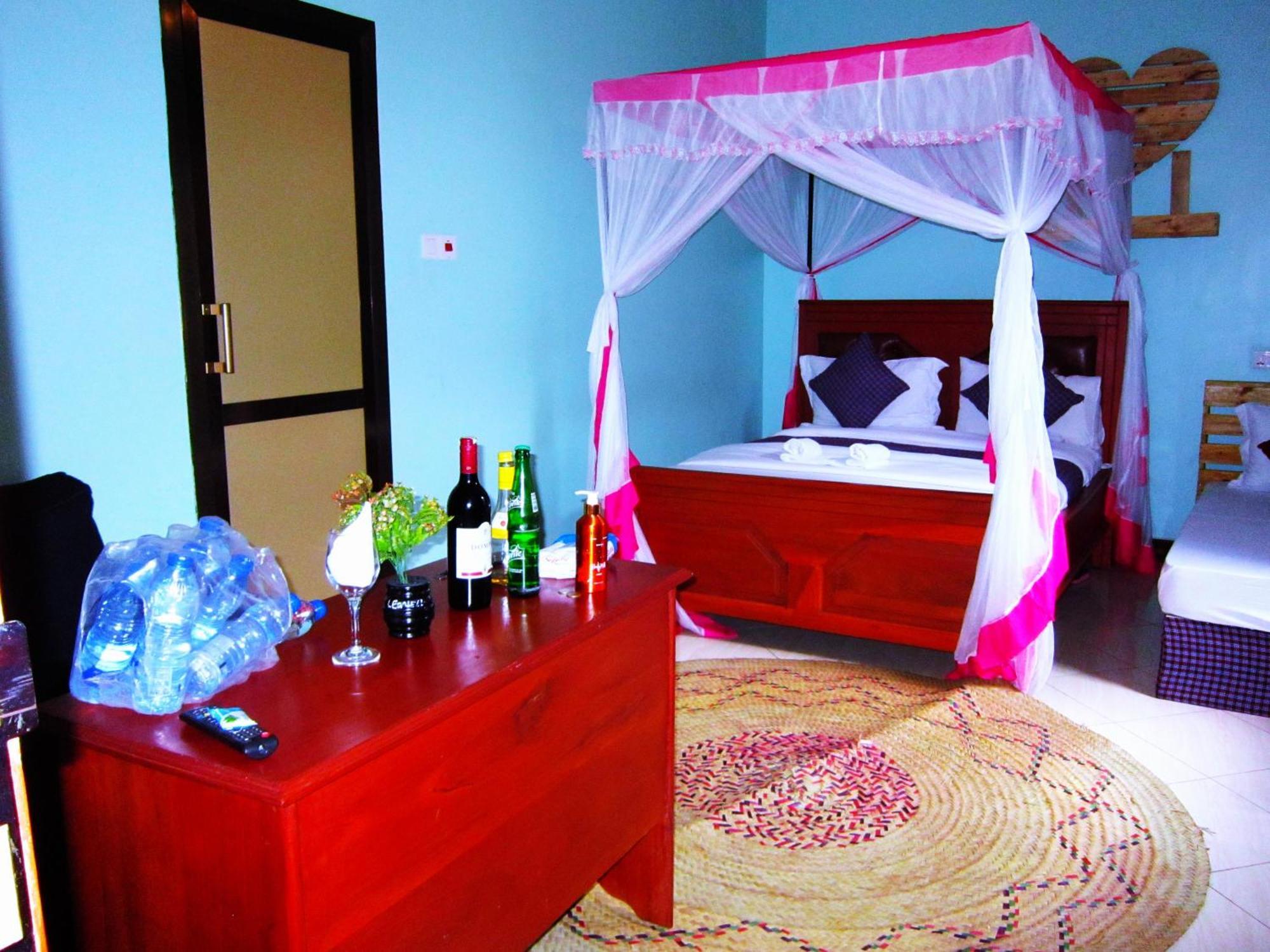 Safari Park House Bed and Breakfast Arusha Eksteriør billede