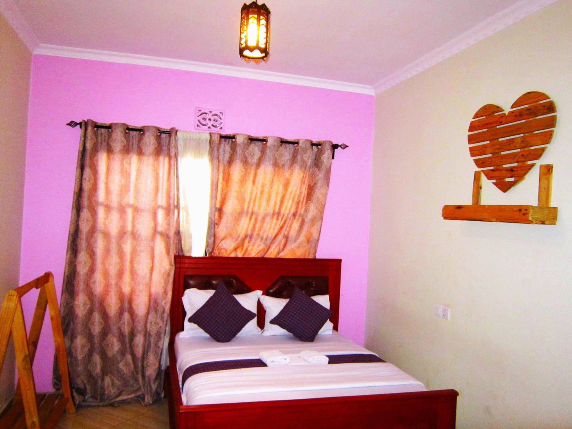 Safari Park House Bed and Breakfast Arusha Eksteriør billede
