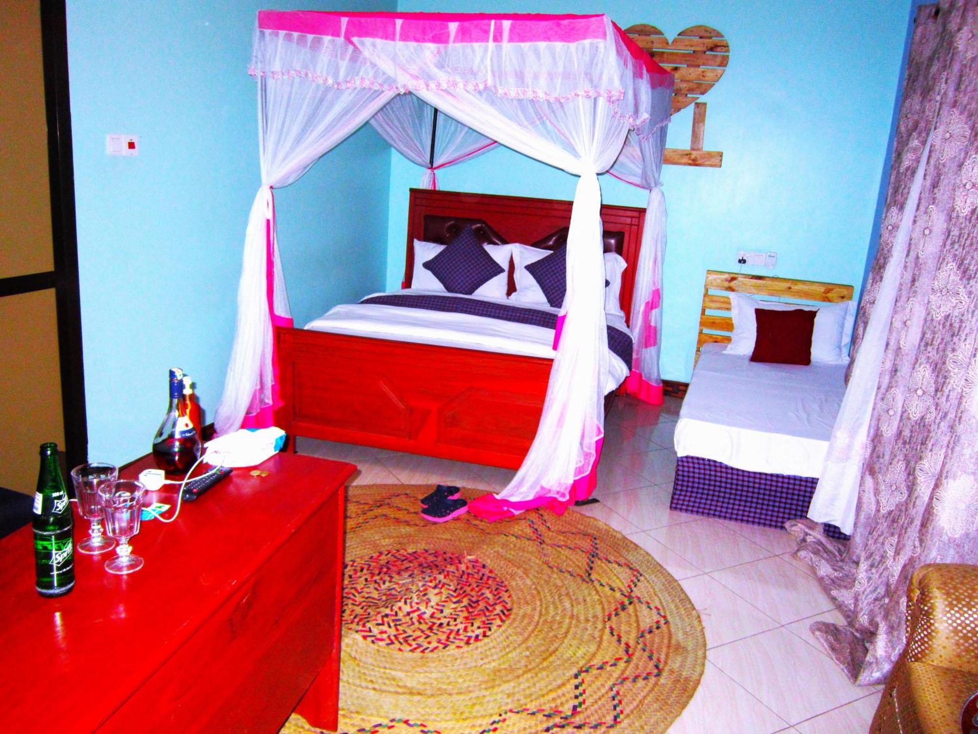 Safari Park House Bed and Breakfast Arusha Eksteriør billede