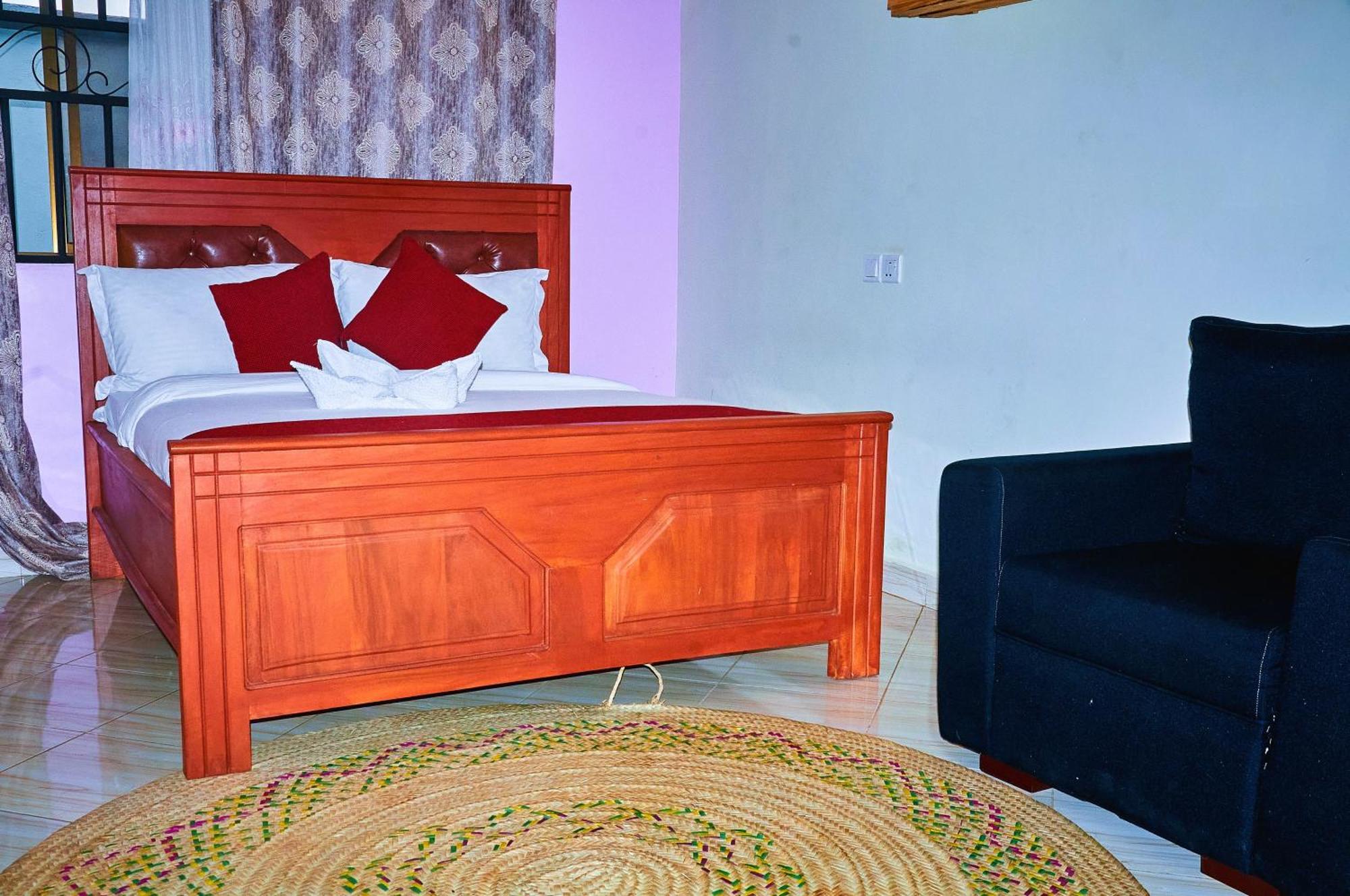 Safari Park House Bed and Breakfast Arusha Eksteriør billede