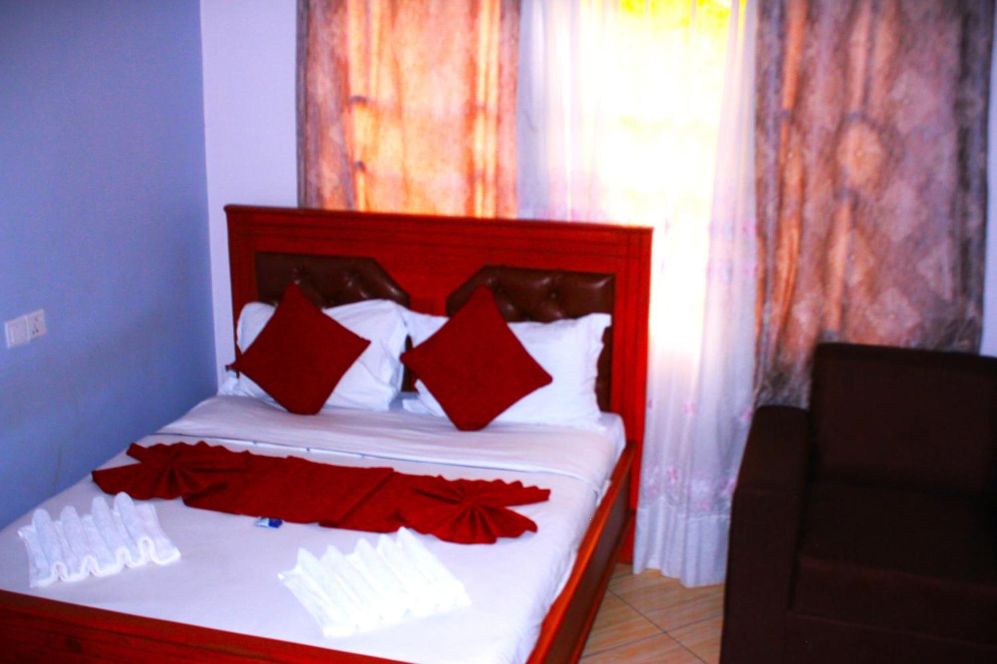 Safari Park House Bed and Breakfast Arusha Eksteriør billede